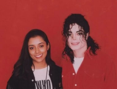 Ερωμένη του Μάικλ Τζάκσον ξεσπαθώνει για τα περί παιδοφιλίας - Περιγράφει πώς της την έπεσε (φώτο)